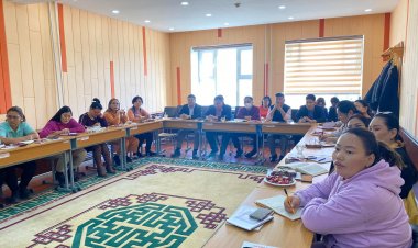 "Хүүхдийн дархлаажуулалт" сургалтыг Аймгийн ЕБ-ын сургууль, цэцэрлэгүүдийн удирдлага, нийгмийн ажилтан, арга зүйч, эцэг эхийн төлөөллүүдэд амжилттай зохион байгууллаа