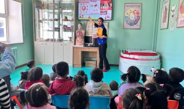 "ЭЕРЭГ ХАНДЛАГА-ЗӨВ ДАДАЛ" НӨЛӨӨЛЛИЙН АЯНЫ ХҮРЭЭНД " БИ ЭРҮҮЛ ШҮДТЭЙ" СУРГАЛТ ЗОХИОН БАЙГУУЛЛАА.