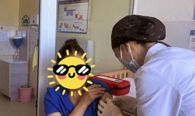 ТОМУУГИЙН ЭСРЭГ ВАКЦИНААР ДАРХЛААЖУУЛАХ АЖЛЫГ ЗОХИОН БАЙГУУЛЖ БАЙНА.